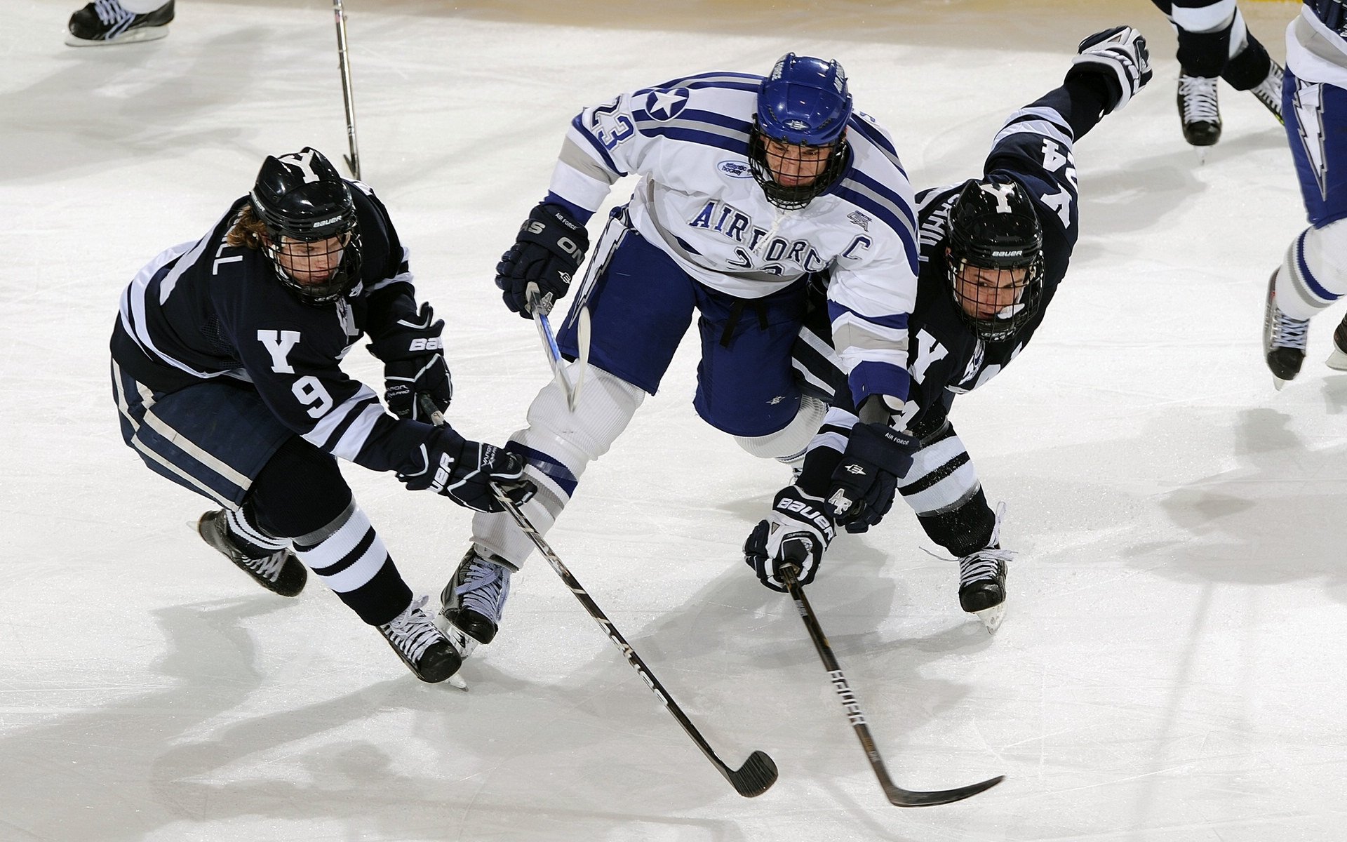 高光时刻：季后赛最精彩的一瞬间！，季后赛冠军有什么用